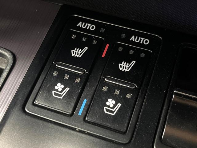 RX RX450h Fスポーツ 4WD 禁煙 パノラマルーフ 純正12型ナビ 全周囲カメラ ブラインドスポットモニター レーダークルーズ クリアランスソナー 電動リアゲート 三眼LEDヘッド 黒革 シートベンチレーション ETC(10枚目)