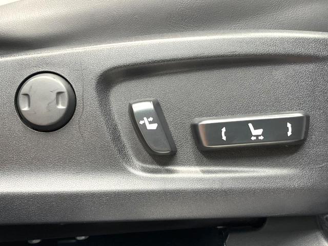 RX RX450h Fスポーツ 4WD 禁煙 パノラマルーフ 純正12型ナビ 全周囲カメラ ブラインドスポットモニター レーダークルーズ クリアランスソナー 電動リアゲート 三眼LEDヘッド 黒革 シートベンチレーション ETC(31枚目)