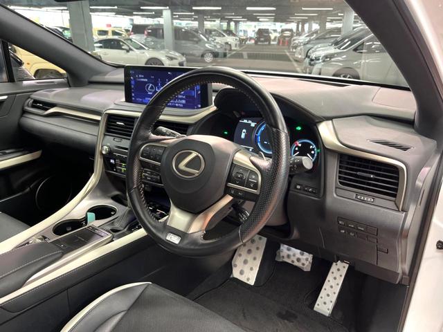 RX RX450h Fスポーツ 4WD 禁煙 パノラマルーフ 純正12型ナビ 全周囲カメラ ブラインドスポットモニター レーダークルーズ クリアランスソナー 電動リアゲート 三眼LEDヘッド 黒革 シートベンチレーション ETC(34枚目)