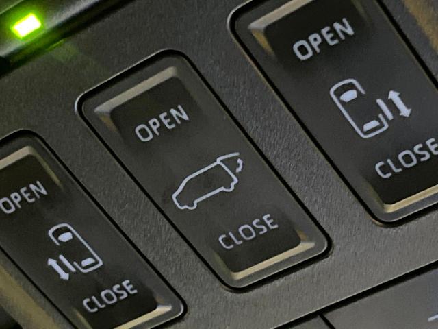 アルファード Ｚ　禁煙車　ガラスルーフ　モデリスタエアロ　ユニバーサルステップ　フリップダウン　純正１４型ナビ　全周囲カメラ　レーダークルーズ　ブラインドスポットモニター　デジタルミラー　三眼ＬＥＤヘッド　ＥＴＣ（39枚目）