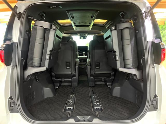 アルファード Ｚ　禁煙車　ガラスルーフ　モデリスタエアロ　ユニバーサルステップ　フリップダウン　純正１４型ナビ　全周囲カメラ　レーダークルーズ　ブラインドスポットモニター　デジタルミラー　三眼ＬＥＤヘッド　ＥＴＣ（68枚目）