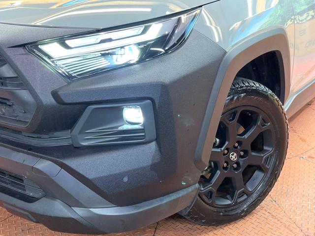 RAV4 ハイブリッドアドベンチャー オフロードパッケージII 禁煙車 純正10型ディスプレイ バックカメラ 電動リアゲート レーダークルーズ ブラインドスポットモニター シートエアコン メモリーシート LEDヘッド オートハイビーム 純正18アルミ ETC(15枚目)