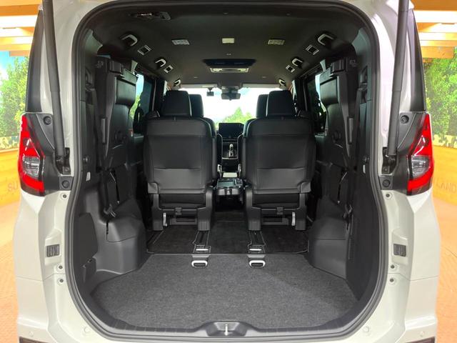 ノア ハイブリッドＳ－Ｚ　モデリスタエアロ　快適利便パック　フリップダウン　純正１０型ナビ　全周囲カメラ　ブラインドスポットモニター　レーダークルーズ　電動リアゲート　デジタルミラー　三眼ＬＥＤヘッド　両側電動ドア　ＥＴＣ（14枚目）