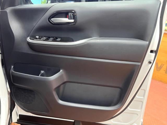 ノア ハイブリッドＳ－Ｚ　モデリスタエアロ　快適利便パック　フリップダウン　純正１０型ナビ　全周囲カメラ　ブラインドスポットモニター　レーダークルーズ　電動リアゲート　デジタルミラー　三眼ＬＥＤヘッド　両側電動ドア　ＥＴＣ（27枚目）