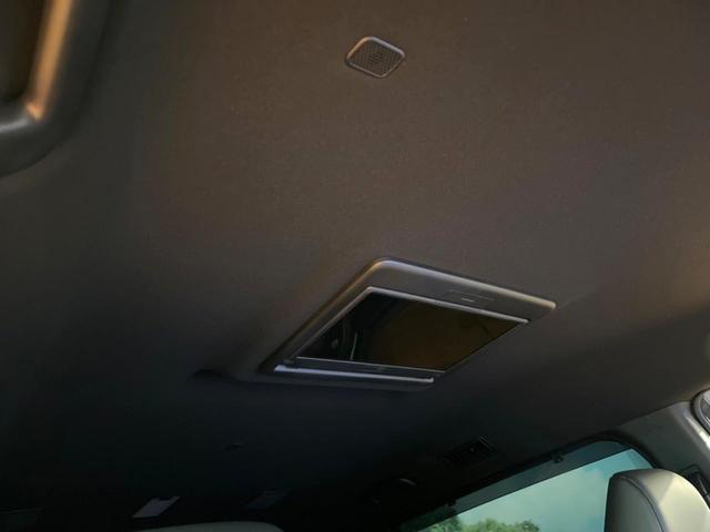 ノア ハイブリッドＳ－Ｚ　モデリスタエアロ　快適利便パック　フリップダウン　純正１０型ナビ　全周囲カメラ　ブラインドスポットモニター　レーダークルーズ　電動リアゲート　デジタルミラー　三眼ＬＥＤヘッド　両側電動ドア　ＥＴＣ（31枚目）