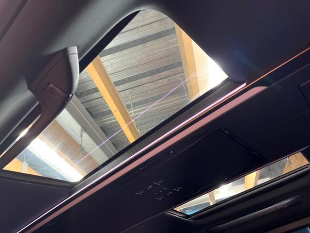 アルファード Ｚ　禁煙　モデリスタエアロ　ガラスルーフ　フリップダウン　純正１４型ナビ　全周囲カメラ　ブラインドスポットモニター　レーダークルーズ　デジタルミラー　電動リアゲート　三眼ＬＥＤヘッド　純１８アルミ　ＥＴＣ（4枚目）