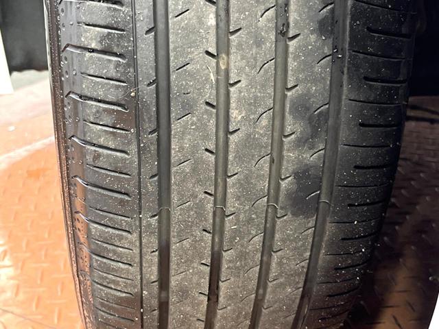 アルファード Ｚ　禁煙　モデリスタエアロ　ガラスルーフ　フリップダウン　純正１４型ナビ　全周囲カメラ　ブラインドスポットモニター　レーダークルーズ　デジタルミラー　電動リアゲート　三眼ＬＥＤヘッド　純１８アルミ　ＥＴＣ（21枚目）