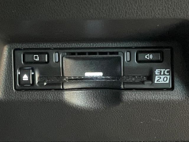 アルファード Ｚ　禁煙　モデリスタエアロ　ガラスルーフ　フリップダウン　純正１４型ナビ　全周囲カメラ　ブラインドスポットモニター　レーダークルーズ　デジタルミラー　電動リアゲート　三眼ＬＥＤヘッド　純１８アルミ　ＥＴＣ（40枚目）