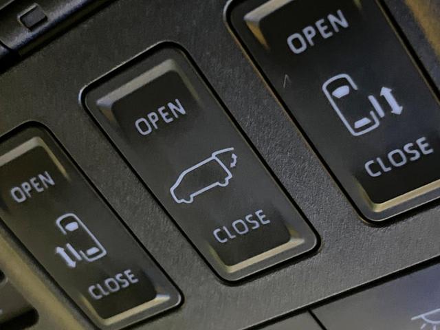 アルファード Ｚ　禁煙　モデリスタエアロ　ガラスルーフ　フリップダウン　純正１４型ナビ　全周囲カメラ　ブラインドスポットモニター　レーダークルーズ　デジタルミラー　電動リアゲート　三眼ＬＥＤヘッド　純１８アルミ　ＥＴＣ（57枚目）