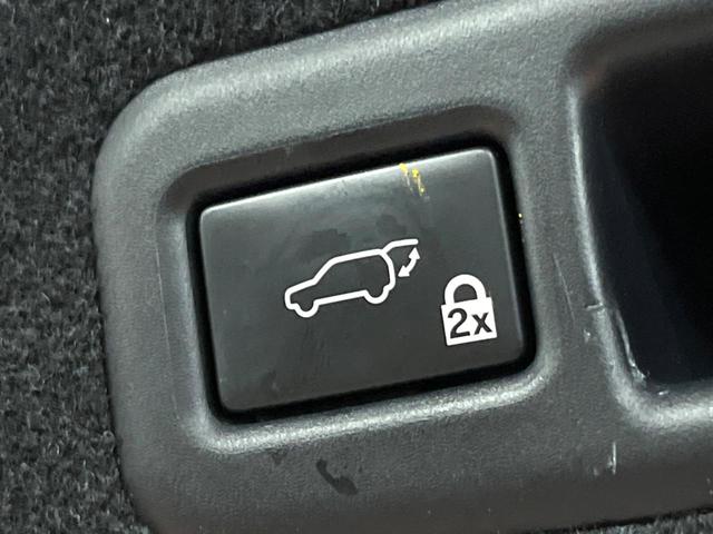 RX RX450h Fスポーツ 4WD 禁煙 サンルーフ マークレビンソン 純正12型ナビ 全周囲カメラ ブラインドスポットモニター レーダークルーズ 三眼LEDヘッド 黒革 シートベンチレーション 電動リアゲート 純正20アルミ(11枚目)