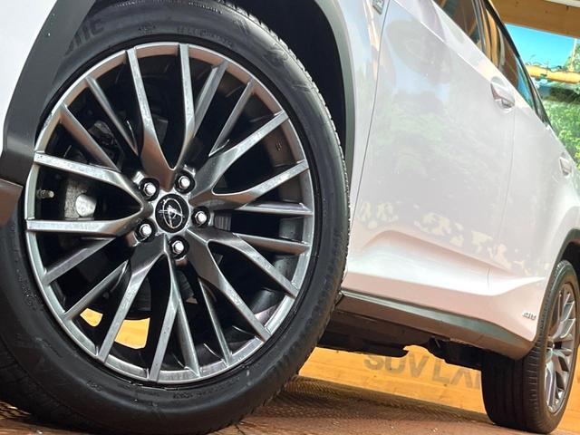RX RX450h Fスポーツ 4WD 禁煙 サンルーフ マークレビンソン 純正12型ナビ 全周囲カメラ ブラインドスポットモニター レーダークルーズ 三眼LEDヘッド 黒革 シートベンチレーション 電動リアゲート 純正20アルミ(16枚目)