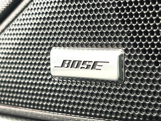 アウトランダーＰＨＥＶ Ｐ　７人　禁煙　ＢＯＳＥサウンド　純正９型ナビ　全周囲カメラ　ブラインドスポットモニター　マイパロット　電動リアゲート　黒革　メモリーシート　シートヒーター　ＬＥＤヘッド　純正２０アルミ　ＥＴＣ（3枚目）