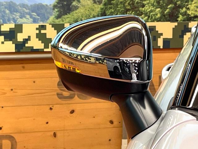 アウトランダーＰＨＥＶ Ｐ　７人　禁煙　ＢＯＳＥサウンド　純正９型ナビ　全周囲カメラ　ブラインドスポットモニター　マイパロット　電動リアゲート　黒革　メモリーシート　シートヒーター　ＬＥＤヘッド　純正２０アルミ　ＥＴＣ（30枚目）