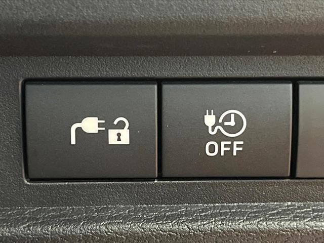 アウトランダーＰＨＥＶ Ｐ　７人　禁煙　ＢＯＳＥサウンド　純正９型ナビ　全周囲カメラ　ブラインドスポットモニター　マイパロット　電動リアゲート　黒革　メモリーシート　シートヒーター　ＬＥＤヘッド　純正２０アルミ　ＥＴＣ（43枚目）