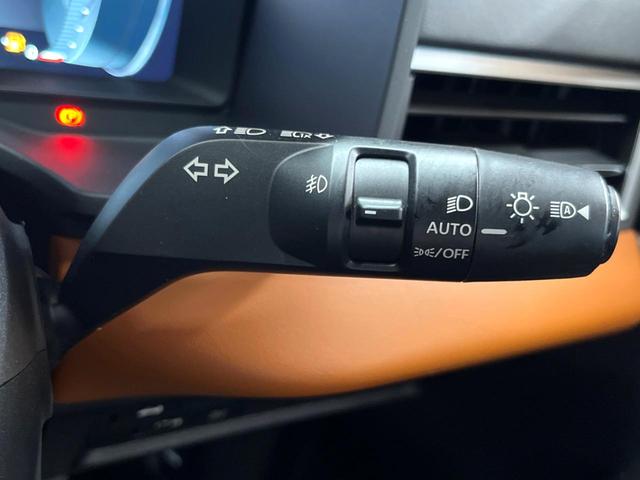 アウトランダーＰＨＥＶ Ｐ　７人　禁煙　ＢＯＳＥサウンド　純正９型ナビ　全周囲カメラ　ブラインドスポットモニター　マイパロット　電動リアゲート　黒革　メモリーシート　シートヒーター　ＬＥＤヘッド　純正２０アルミ　ＥＴＣ（50枚目）