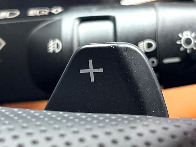 アウトランダーＰＨＥＶ Ｐ　７人　禁煙　ＢＯＳＥサウンド　純正９型ナビ　全周囲カメラ　ブラインドスポットモニター　マイパロット　電動リアゲート　黒革　メモリーシート　シートヒーター　ＬＥＤヘッド　純正２０アルミ　ＥＴＣ（52枚目）