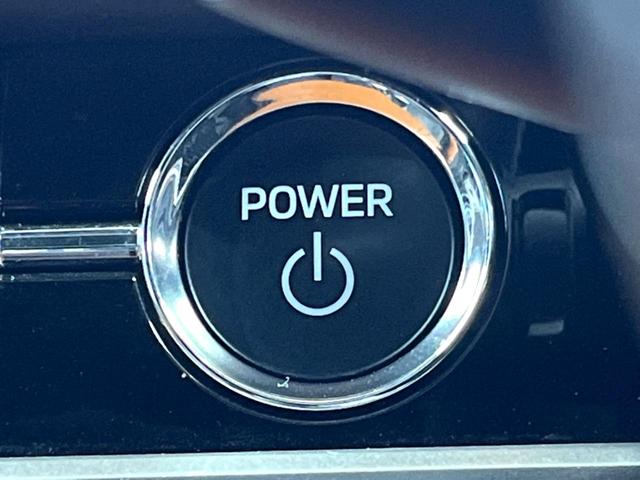 アウトランダーＰＨＥＶ Ｐ　７人　禁煙　ＢＯＳＥサウンド　純正９型ナビ　全周囲カメラ　ブラインドスポットモニター　マイパロット　電動リアゲート　黒革　メモリーシート　シートヒーター　ＬＥＤヘッド　純正２０アルミ　ＥＴＣ（55枚目）