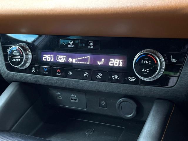 アウトランダーＰＨＥＶ Ｐ　７人　禁煙　ＢＯＳＥサウンド　純正９型ナビ　全周囲カメラ　ブラインドスポットモニター　マイパロット　電動リアゲート　黒革　メモリーシート　シートヒーター　ＬＥＤヘッド　純正２０アルミ　ＥＴＣ（56枚目）