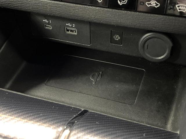 アウトランダーＰＨＥＶ Ｐ　７人　禁煙　ＢＯＳＥサウンド　純正９型ナビ　全周囲カメラ　ブラインドスポットモニター　マイパロット　電動リアゲート　黒革　メモリーシート　シートヒーター　ＬＥＤヘッド　純正２０アルミ　ＥＴＣ（59枚目）