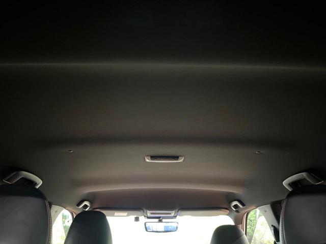 アウトランダーＰＨＥＶ Ｐ　７人　禁煙　ＢＯＳＥサウンド　純正９型ナビ　全周囲カメラ　ブラインドスポットモニター　マイパロット　電動リアゲート　黒革　メモリーシート　シートヒーター　ＬＥＤヘッド　純正２０アルミ　ＥＴＣ（71枚目）