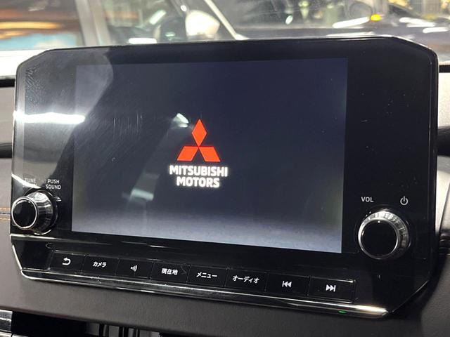 アウトランダーPHEV P 禁煙車 4WD 7人乗り 純正12型ナビ 全周囲カメラ マイパイロット ブラインドスポットモニター 電動リアゲート 黒革 全席シートヒーター メモリーシート LEDヘッド ステアリングヒーター ETC(4枚目)