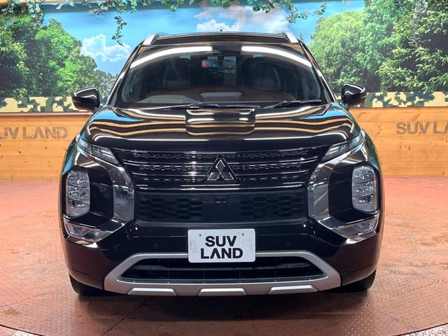 アウトランダーPHEV P 禁煙車 4WD 7人乗り 純正12型ナビ 全周囲カメラ マイパイロット ブラインドスポットモニター 電動リアゲート 黒革 全席シートヒーター メモリーシート LEDヘッド ステアリングヒーター ETC(17枚目)