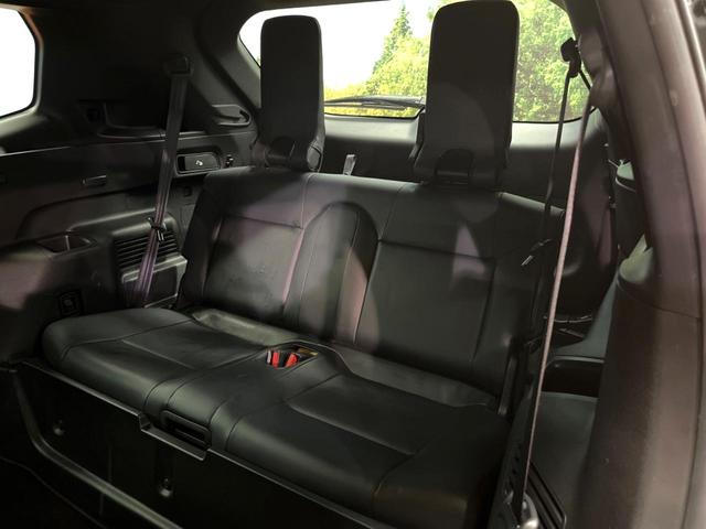 アウトランダーPHEV P 禁煙車 4WD 7人乗り 純正12型ナビ 全周囲カメラ マイパイロット ブラインドスポットモニター 電動リアゲート 黒革 全席シートヒーター メモリーシート LEDヘッド ステアリングヒーター ETC(24枚目)