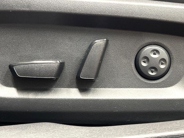 アウトランダーPHEV P 禁煙車 4WD 7人乗り 純正12型ナビ 全周囲カメラ マイパイロット ブラインドスポットモニター 電動リアゲート 黒革 全席シートヒーター メモリーシート LEDヘッド ステアリングヒーター ETC(29枚目)