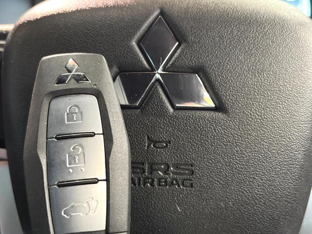 アウトランダーPHEV P 禁煙車 4WD 7人乗り 純正12型ナビ 全周囲カメラ マイパイロット ブラインドスポットモニター 電動リアゲート 黒革 全席シートヒーター メモリーシート LEDヘッド ステアリングヒーター ETC(47枚目)