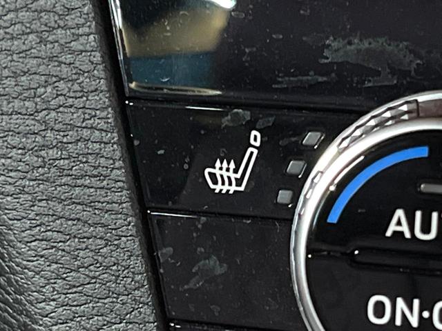 アウトランダーPHEV P 禁煙車 4WD 7人乗り 純正12型ナビ 全周囲カメラ マイパイロット ブラインドスポットモニター 電動リアゲート 黒革 全席シートヒーター メモリーシート LEDヘッド ステアリングヒーター ETC(55枚目)