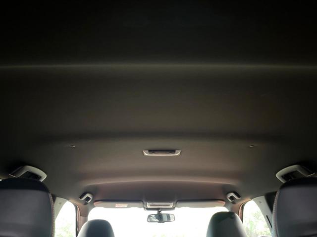 アウトランダーPHEV P 禁煙車 4WD 7人乗り 純正12型ナビ 全周囲カメラ マイパイロット ブラインドスポットモニター 電動リアゲート 黒革 全席シートヒーター メモリーシート LEDヘッド ステアリングヒーター ETC(70枚目)