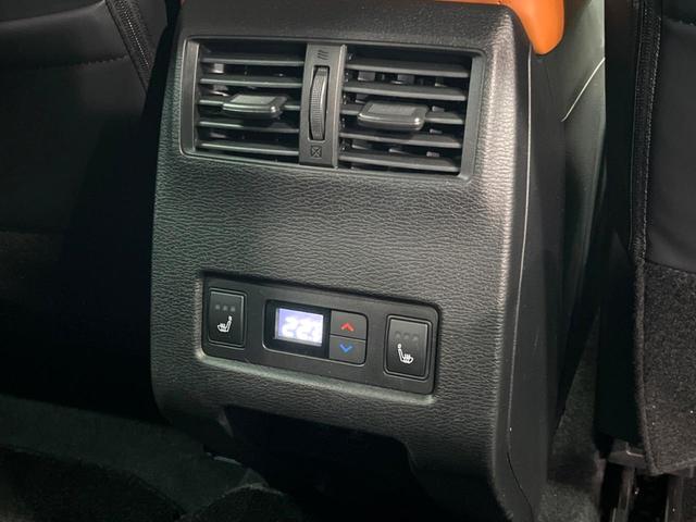 アウトランダーPHEV P 禁煙車 4WD 7人乗り 純正12型ナビ 全周囲カメラ マイパイロット ブラインドスポットモニター 電動リアゲート 黒革 全席シートヒーター メモリーシート LEDヘッド ステアリングヒーター ETC(73枚目)