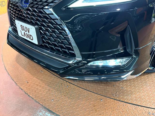 ＲＸ ＲＸ４５０ｈ　バージョンＬ　４ＷＤ　禁煙　パノラマルーフ　モデリスタエアロ　マークレビンソン　後席モニター　純正１２型ナビ　全周囲カメラ　レーダークルーズ　電動リアゲート　ブラインドスポットモニター　三眼ＬＥＤヘッド　ベージュ革（3枚目）