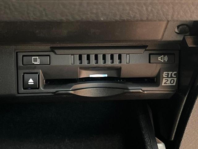 ＲＸ ＲＸ４５０ｈ　バージョンＬ　４ＷＤ　禁煙　パノラマルーフ　モデリスタエアロ　マークレビンソン　後席モニター　純正１２型ナビ　全周囲カメラ　レーダークルーズ　電動リアゲート　ブラインドスポットモニター　三眼ＬＥＤヘッド　ベージュ革（11枚目）