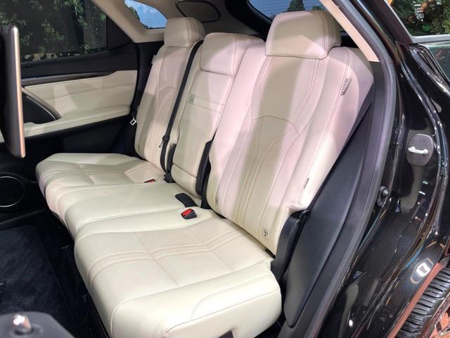 ＲＸ ＲＸ４５０ｈ　バージョンＬ　４ＷＤ　禁煙　パノラマルーフ　モデリスタエアロ　マークレビンソン　後席モニター　純正１２型ナビ　全周囲カメラ　レーダークルーズ　電動リアゲート　ブラインドスポットモニター　三眼ＬＥＤヘッド　ベージュ革（29枚目）
