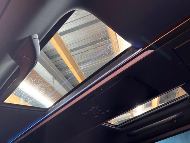 アルファード Ｚ　禁煙　ガラスルーフ　モデリスタエアロ　ユニバーサルステップ　フリップダウン　純正１４型ナビ　全周囲カメラ　ブラインドスポットモニター　電動リアゲート　レーダークルーズ　デジタルミラー　３眼ＬＥＤヘッド（3枚目）