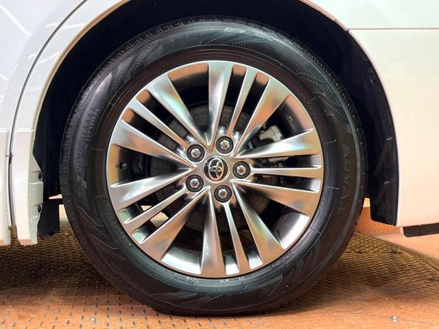 アルファード Ｚ　禁煙　ガラスルーフ　モデリスタエアロ　ユニバーサルステップ　フリップダウン　純正１４型ナビ　全周囲カメラ　ブラインドスポットモニター　電動リアゲート　レーダークルーズ　デジタルミラー　３眼ＬＥＤヘッド（29枚目）