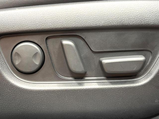 CX-60 XD-ハイブリッド エクスクルーシブスポーツ 4WD 禁煙 サンルーフ BOSEサウンド 純正12型ナビ 全周囲カメラ ブラインドスポットモニター レーダークルーズ 黒革 メモリーシート シートベンチレーション LEDヘッド ETC 純20アルミ(35枚目)