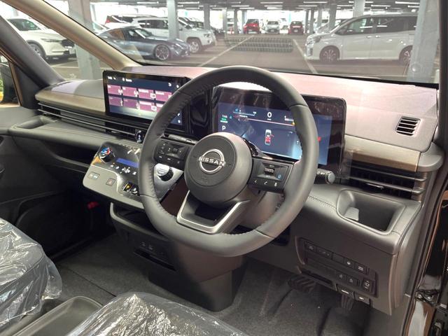 セレナ ｅ－パワー　ハイウェイスターＶ　登録済未使用車　純正１２型ナビ　全周囲カメラ　ブラインドスポットモニター　デジタルミラー　プロパイロット　両側電動ドア　ＬＥＤヘッド　純正１６アルミ　ＥＴＣ　クリアランスソナー　リアオートエアコン（23枚目）