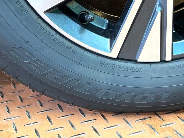 セレナ ｅ－パワー　ハイウェイスターＶ　登録済未使用車　純正１２型ナビ　全周囲カメラ　ブラインドスポットモニター　デジタルミラー　プロパイロット　両側電動ドア　ＬＥＤヘッド　純正１６アルミ　ＥＴＣ　クリアランスソナー　リアオートエアコン（30枚目）