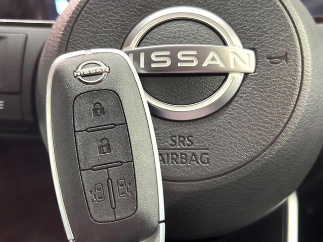 セレナ ｅ－パワー　ハイウェイスターＶ　登録済未使用車　純正１２型ナビ　全周囲カメラ　ブラインドスポットモニター　デジタルミラー　プロパイロット　両側電動ドア　ＬＥＤヘッド　純正１６アルミ　ＥＴＣ　クリアランスソナー　リアオートエアコン（39枚目）