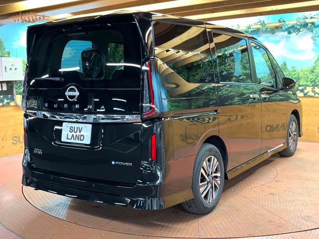 セレナ ｅ－パワー　ハイウェイスターＶ　登録済未使用車　純正１２型ナビ　全周囲カメラ　ブラインドスポットモニター　デジタルミラー　プロパイロット　両側電動ドア　ＬＥＤヘッド　純正１６アルミ　ＥＴＣ　クリアランスソナー　リアオートエアコン（53枚目）