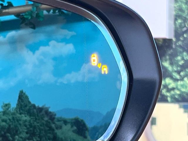 RX RX350h バージョンL 禁煙 純正14型ナビ 全周囲カメラ ブラインドスポットモニター デジタルミラー レーダークルーズ 電動リアゲート 三眼LEDヘッド 黒革 メモリーシート シートベンチレーション 純正21アルミ ETC(5枚目)