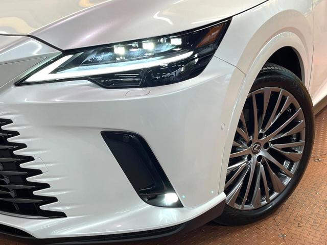 RX RX350h バージョンL 禁煙 純正14型ナビ 全周囲カメラ ブラインドスポットモニター デジタルミラー レーダークルーズ 電動リアゲート 三眼LEDヘッド 黒革 メモリーシート シートベンチレーション 純正21アルミ ETC(14枚目)