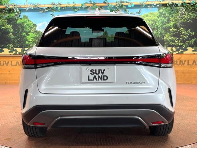 RX RX350h バージョンL 禁煙 純正14型ナビ 全周囲カメラ ブラインドスポットモニター デジタルミラー レーダークルーズ 電動リアゲート 三眼LEDヘッド 黒革 メモリーシート シートベンチレーション 純正21アルミ ETC(17枚目)