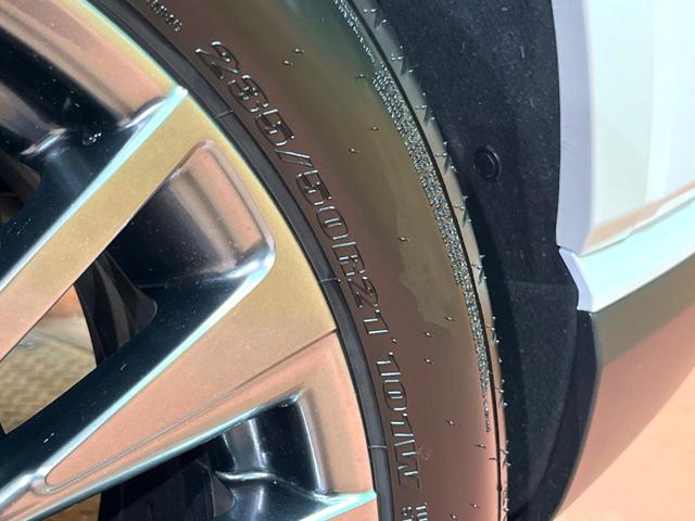 RX RX350h バージョンL 禁煙 純正14型ナビ 全周囲カメラ ブラインドスポットモニター デジタルミラー レーダークルーズ 電動リアゲート 三眼LEDヘッド 黒革 メモリーシート シートベンチレーション 純正21アルミ ETC(30枚目)