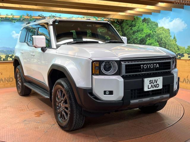 ランドクルーザー250 VX 禁煙 サンルーフ 純正12型ナビ 全周囲カメラ ブラインドスポットモニター レーダークルーズ デジタルミラー 電動リアゲート 黒革 シートベンチレーション LEDヘッド 純正18アルミ ETC(57枚目)