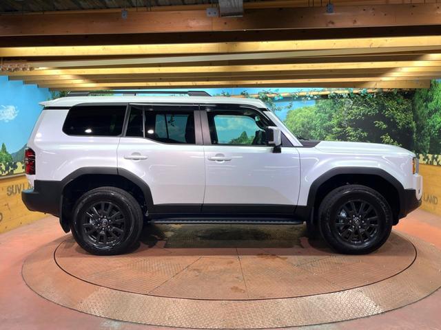 ランドクルーザー250 VX 禁煙 サンルーフ 純正12型ナビ 全周囲カメラ ブラインドスポットモニター レーダークルーズ デジタルミラー 電動リアゲート 黒革 シートベンチレーション LEDヘッド 純正18アルミ ETC(58枚目)