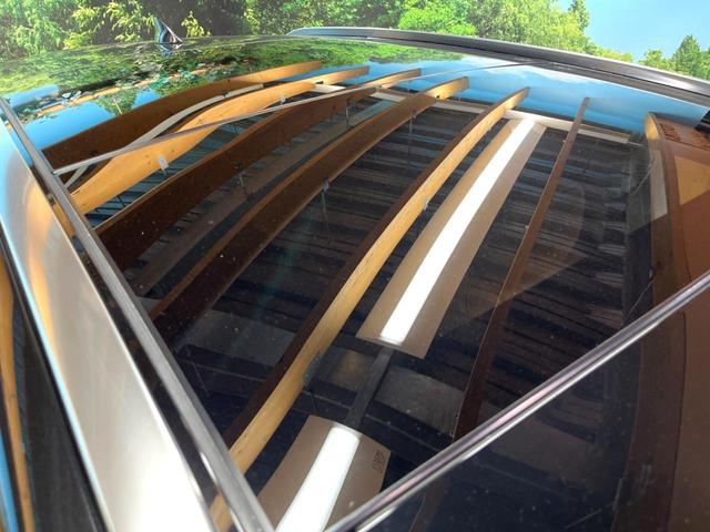 ＲＸ ＲＸ４５０ｈ　バージョンＬ　禁煙　モデリスタエアロ　パノラマルーフ　純正１２型ナビ　全周囲カメラ　レーダークルーズ　電動リアゲート　三眼ＬＥＤヘッド　オートハイビーム　茶革　シートベンチレーション　純正２０アルミ　ＥＴＣ（22枚目）