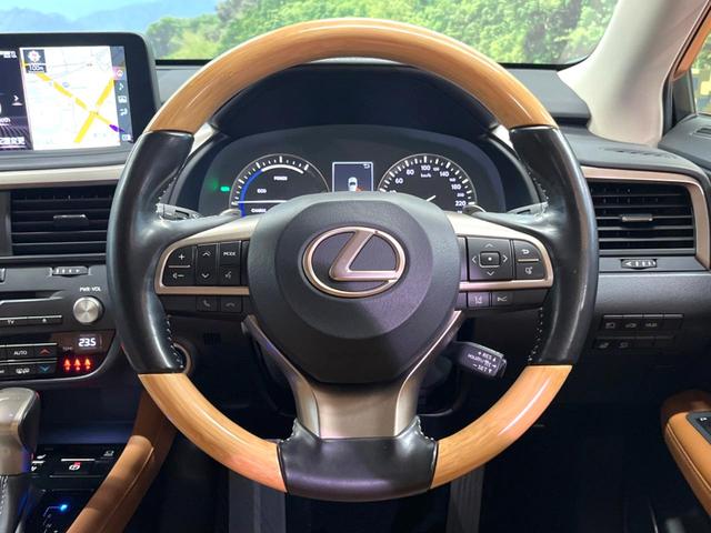 ＲＸ ＲＸ４５０ｈ　バージョンＬ　禁煙　モデリスタエアロ　パノラマルーフ　純正１２型ナビ　全周囲カメラ　レーダークルーズ　電動リアゲート　三眼ＬＥＤヘッド　オートハイビーム　茶革　シートベンチレーション　純正２０アルミ　ＥＴＣ（70枚目）